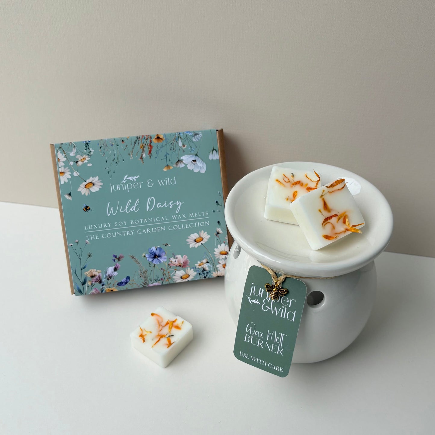 Wild Daisy - Handmade Soy Botanical Wax Melts | Vegan Friendly & Cruelty Free