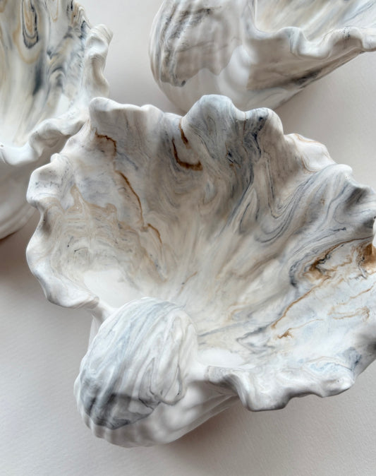 Large Conch Shell - Jesmonite Stoneware